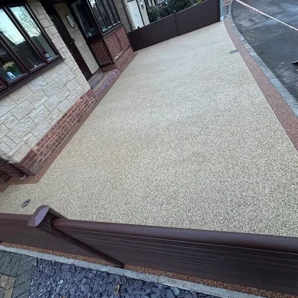 Resin bound driveway with a block border