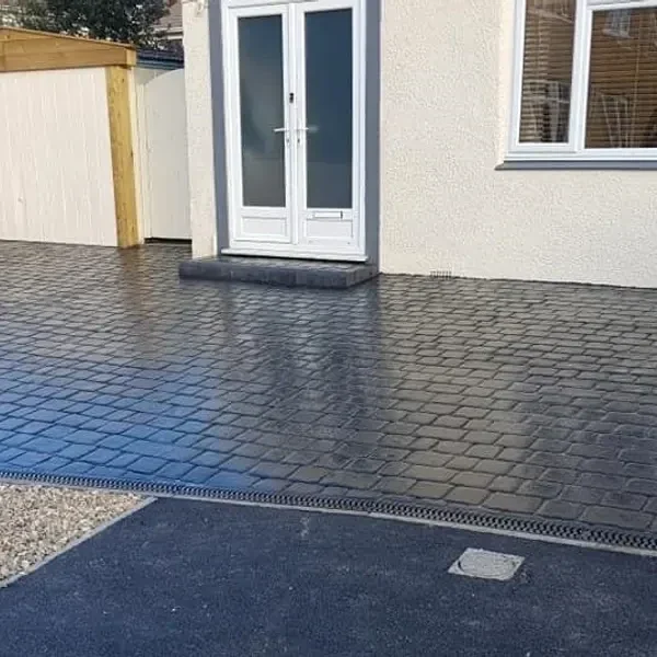 Blue-grey cobble-print imprinted concrete