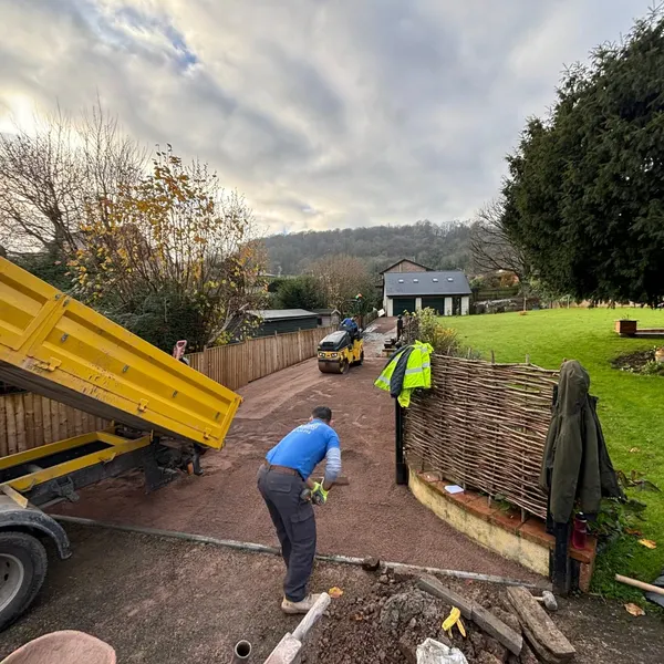 Muck-away with a tipper lorry